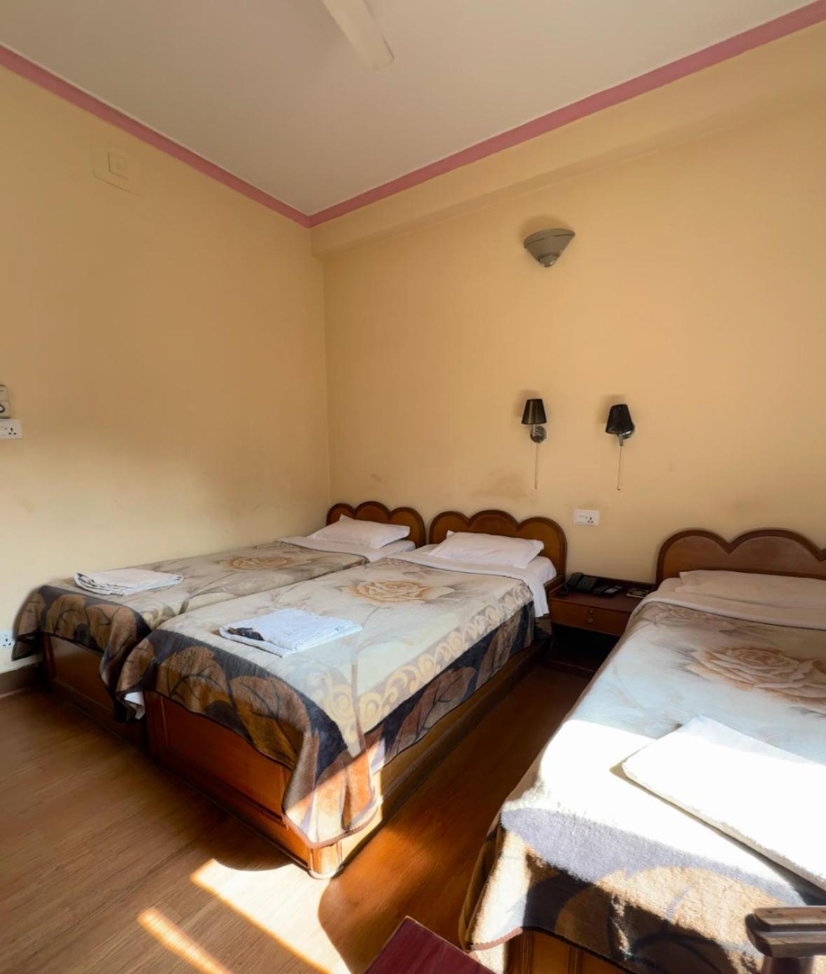 פוקהרה Green Tara Hotel מראה חיצוני תמונה
