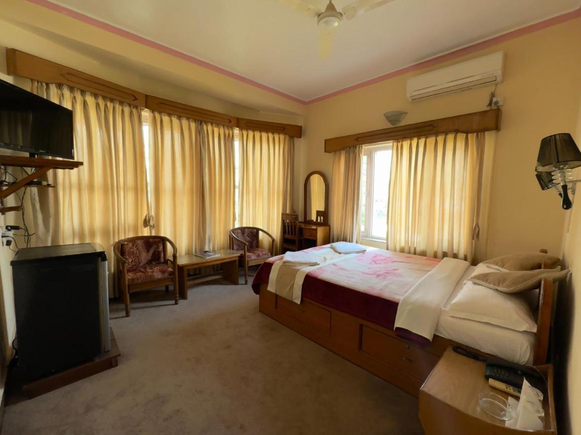 פוקהרה Green Tara Hotel מראה חיצוני תמונה