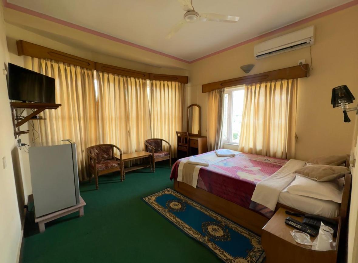 פוקהרה Green Tara Hotel מראה חיצוני תמונה