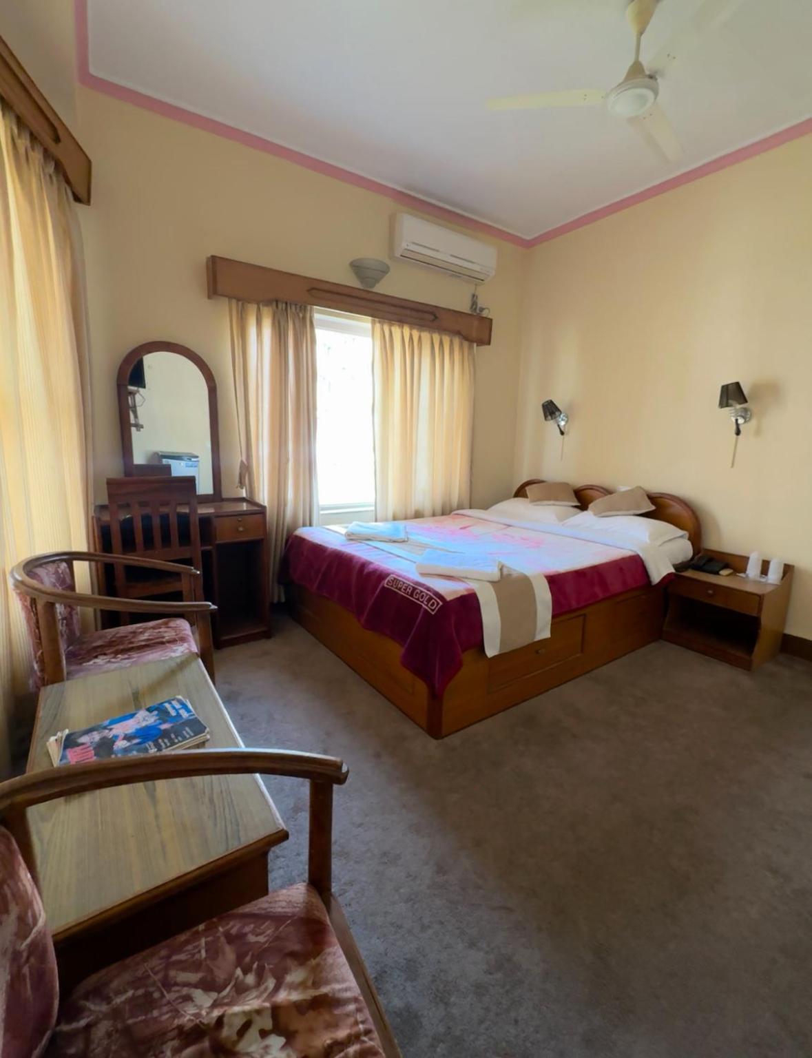 פוקהרה Green Tara Hotel מראה חיצוני תמונה