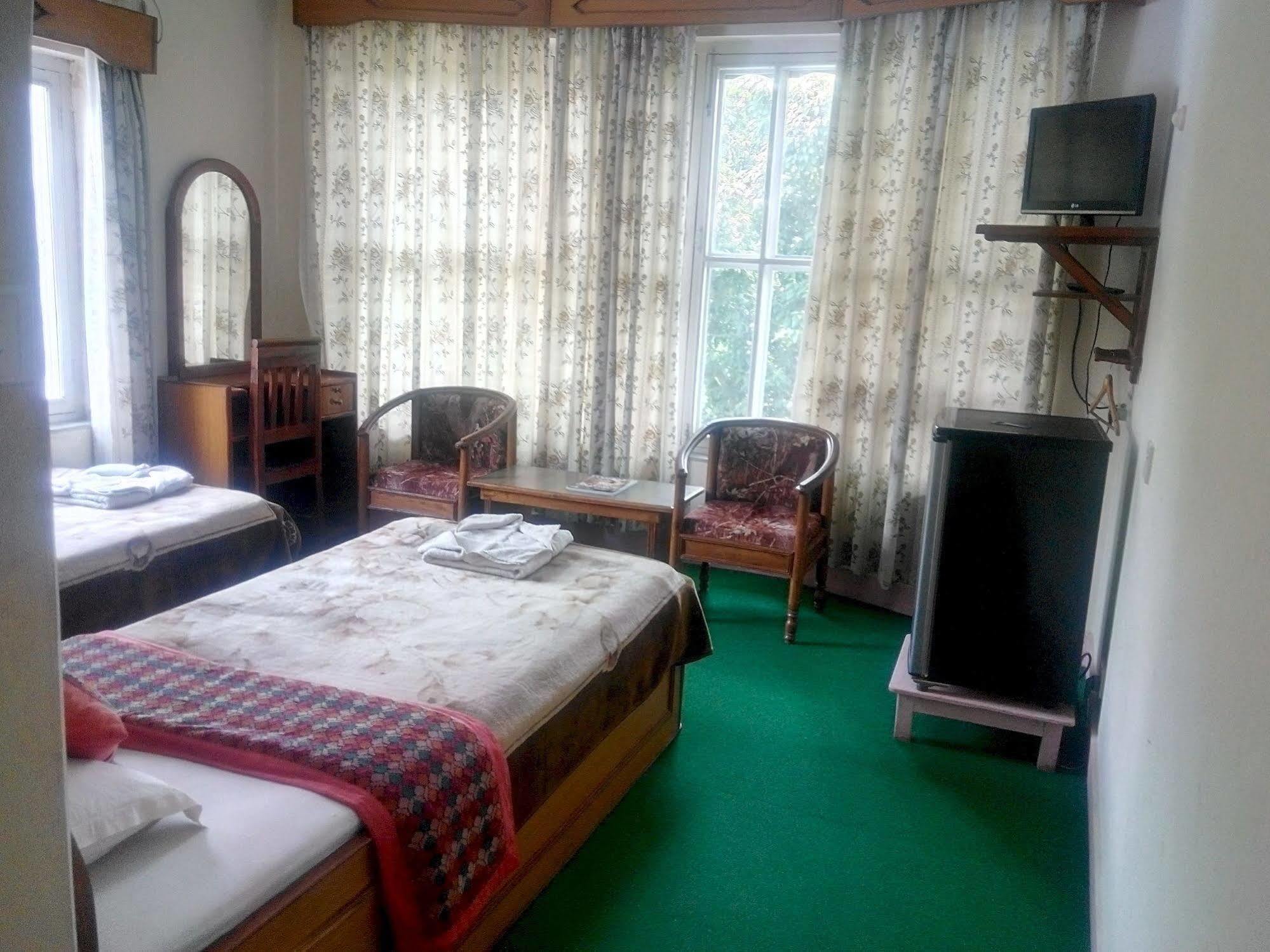 פוקהרה Green Tara Hotel מראה חיצוני תמונה
